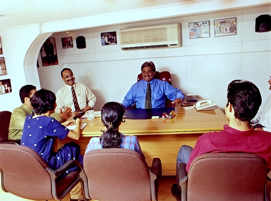 A meeting, Magnasound